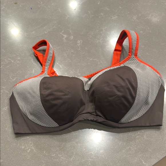 Curvy Couture Gray and Orange Sports Bra with Molded Cups - Picture 1 of 5